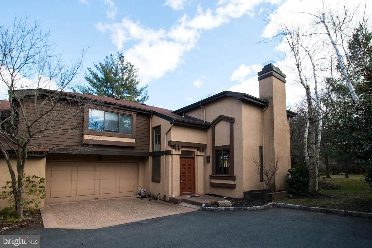 80 Sayre Drive - Photo 1