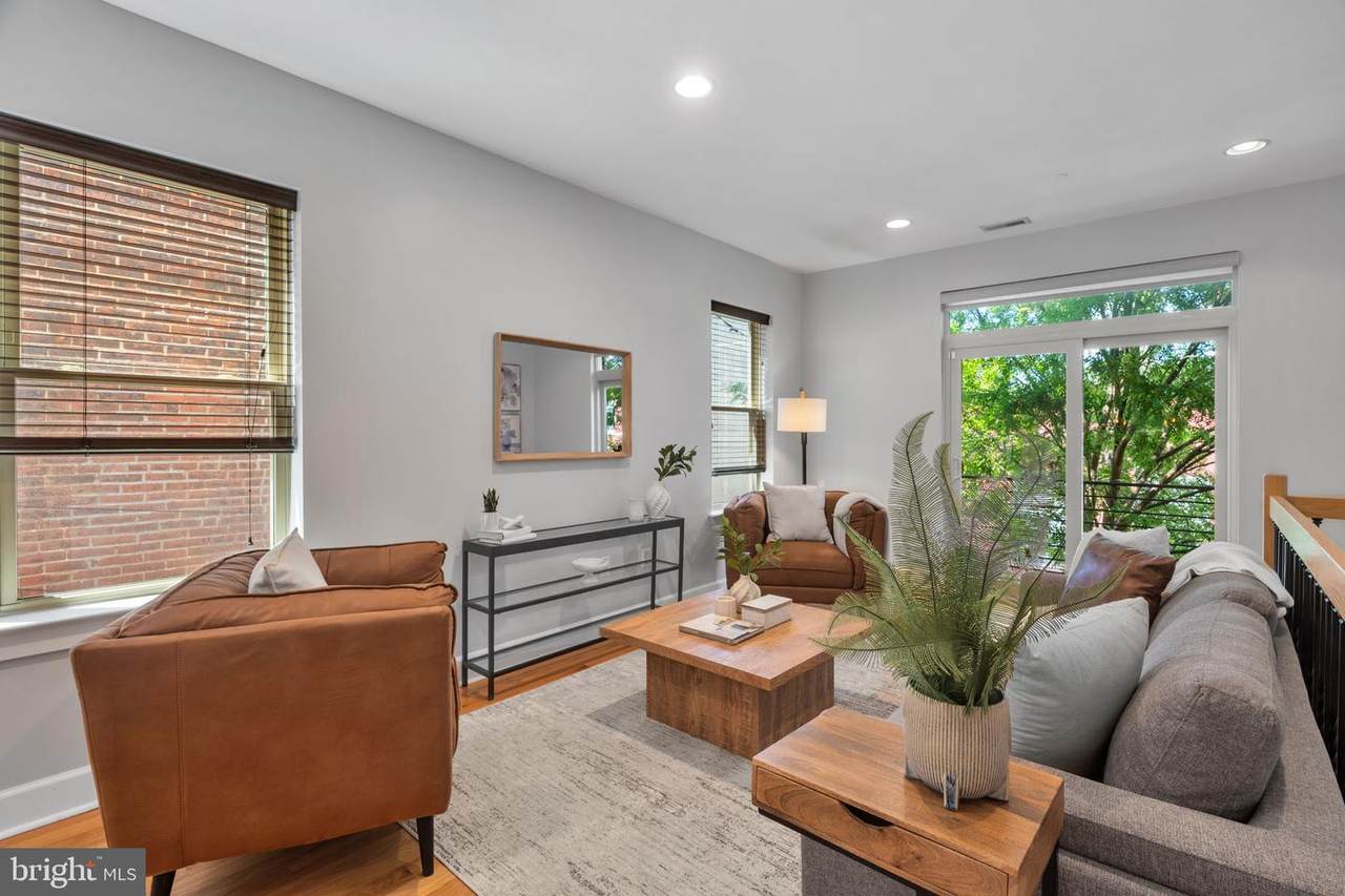 1908 Poplar Street - Photo 1