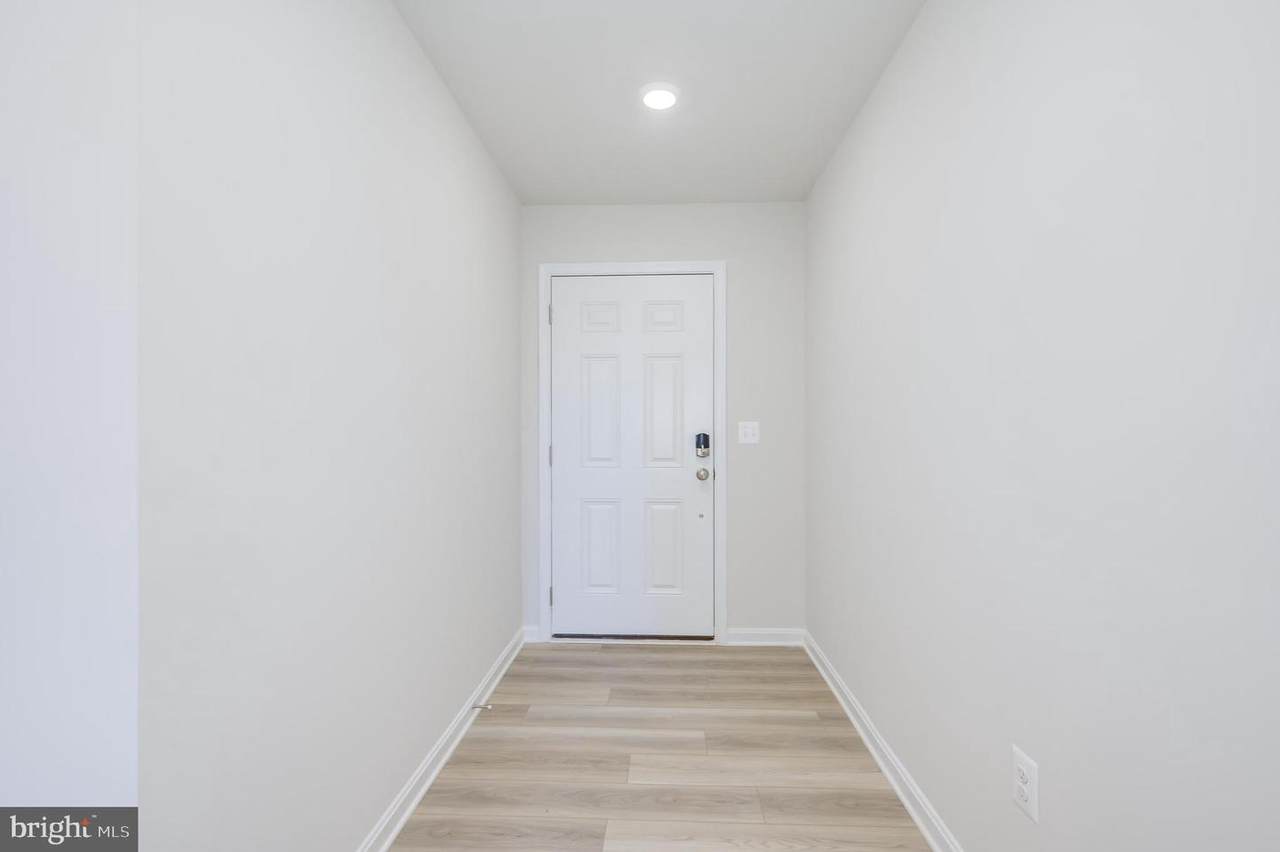https://bt-photos.global.ssl.fastly.net/brightmls/1280_boomver_1_805000044156-2.jpg