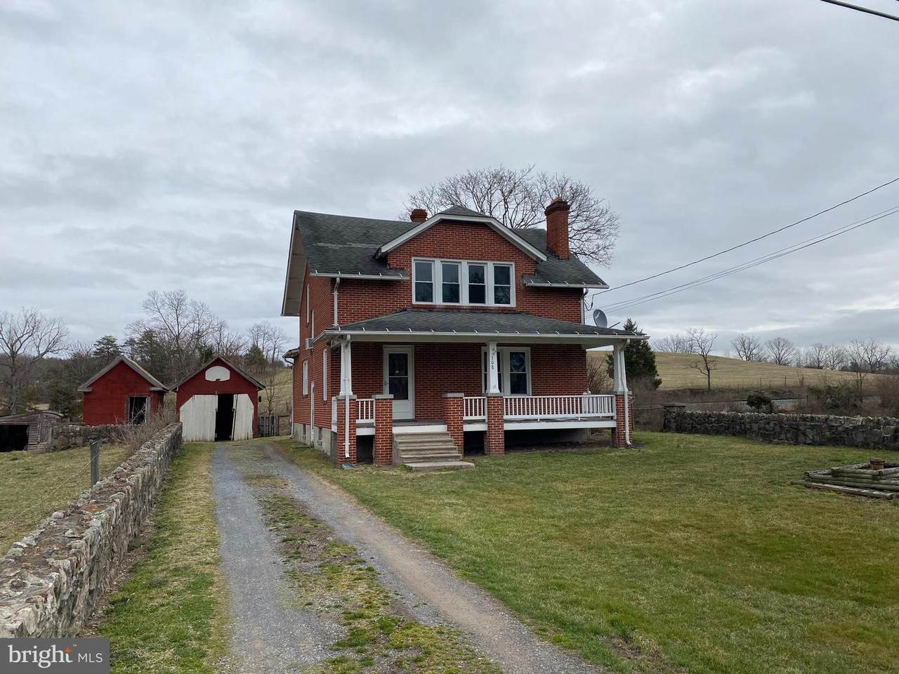 308 Gainesboro Road - Photo 1