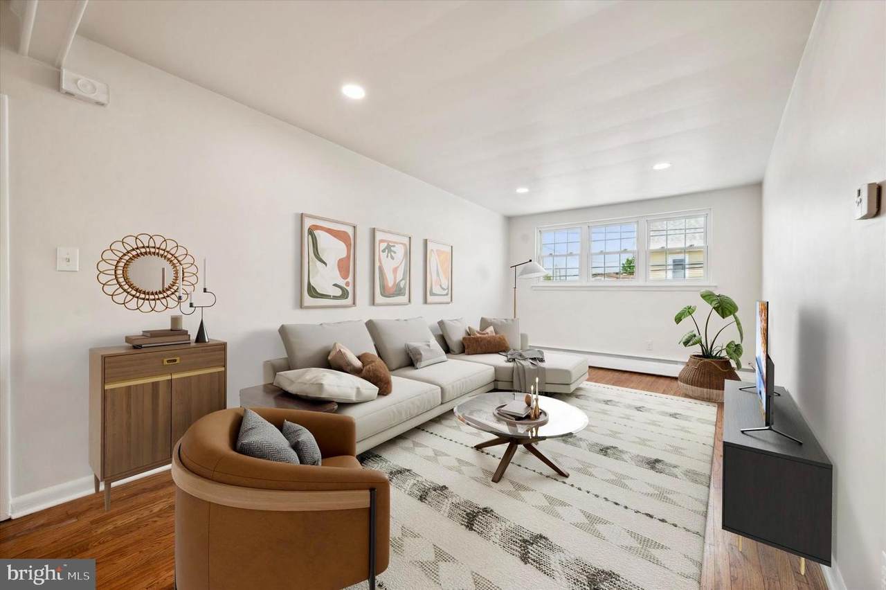 717 Macdade Boulevard - Photo 1