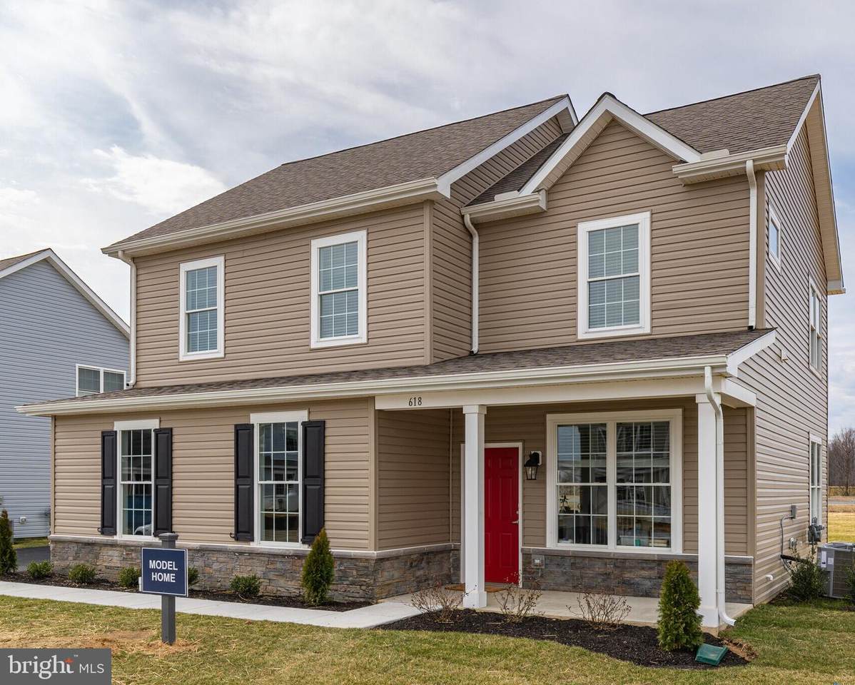 519 Horsey Boulevard - Photo 1
