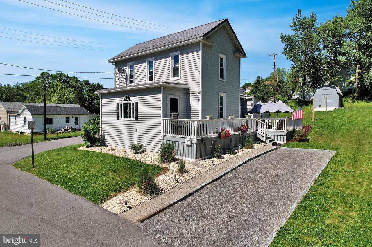 15 Howard Street - Photo 1