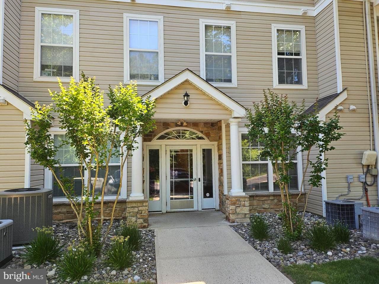 83 Kyle Way - Photo 1
