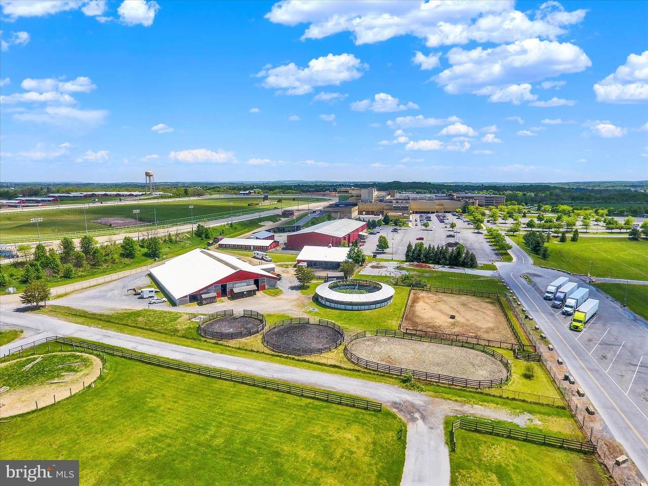  Todd Beatty Training Facility @ Penn National - Photo 1