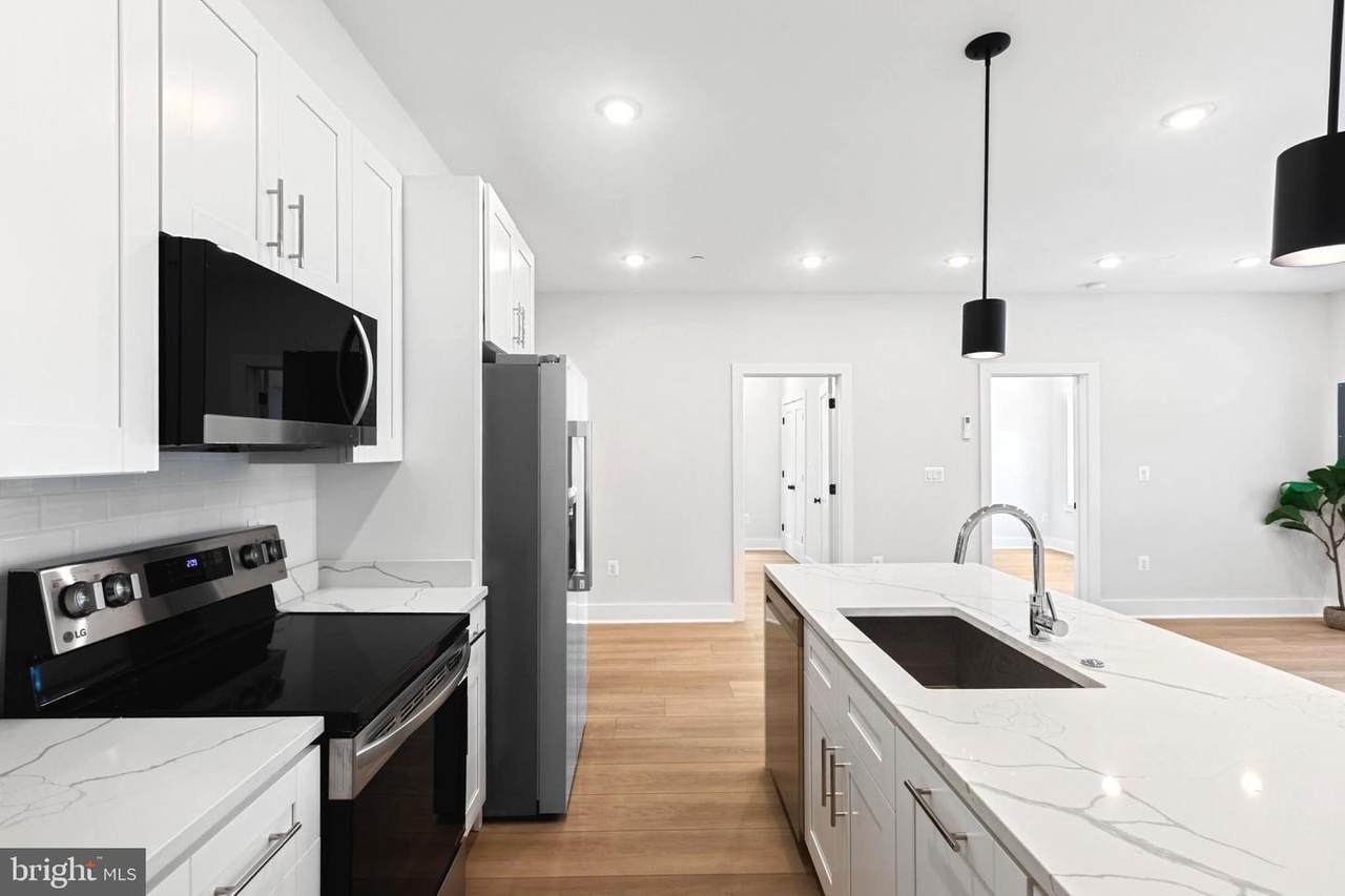 2236 40TH Street - Photo 1