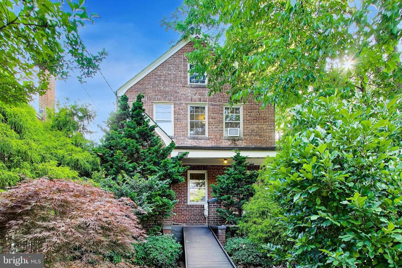 6148 Utah Avenue - Photo 1