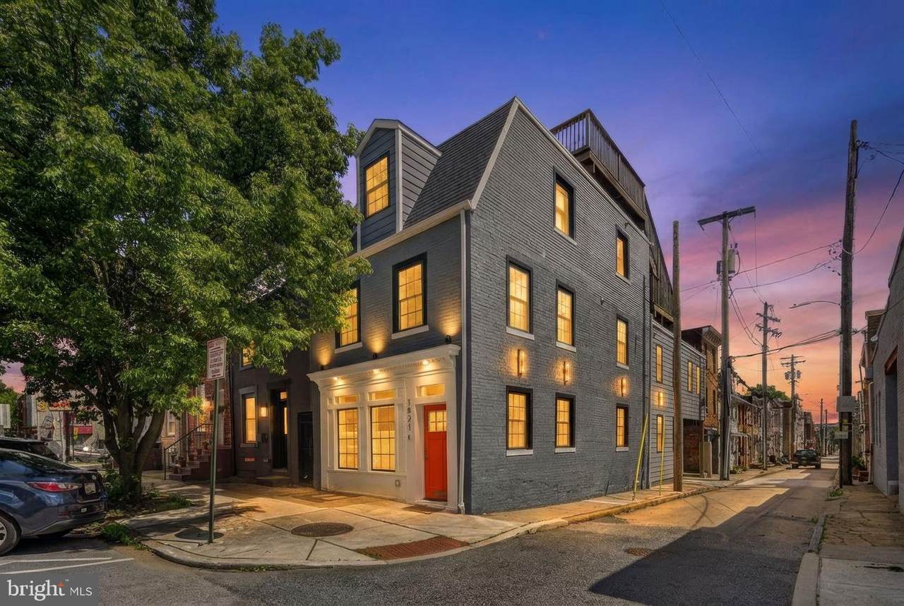 1821 Bank Street - Photo 1
