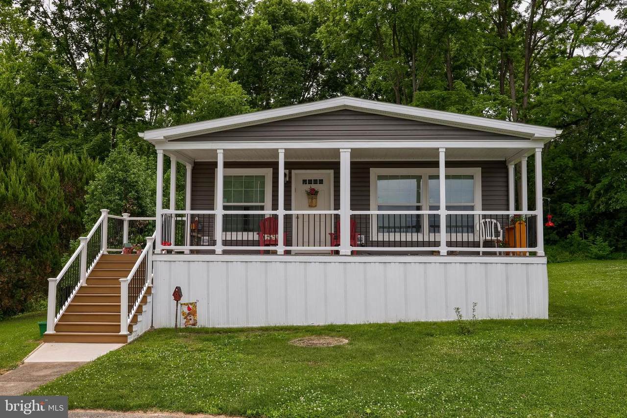 135 Westbrook Drive - Photo 1