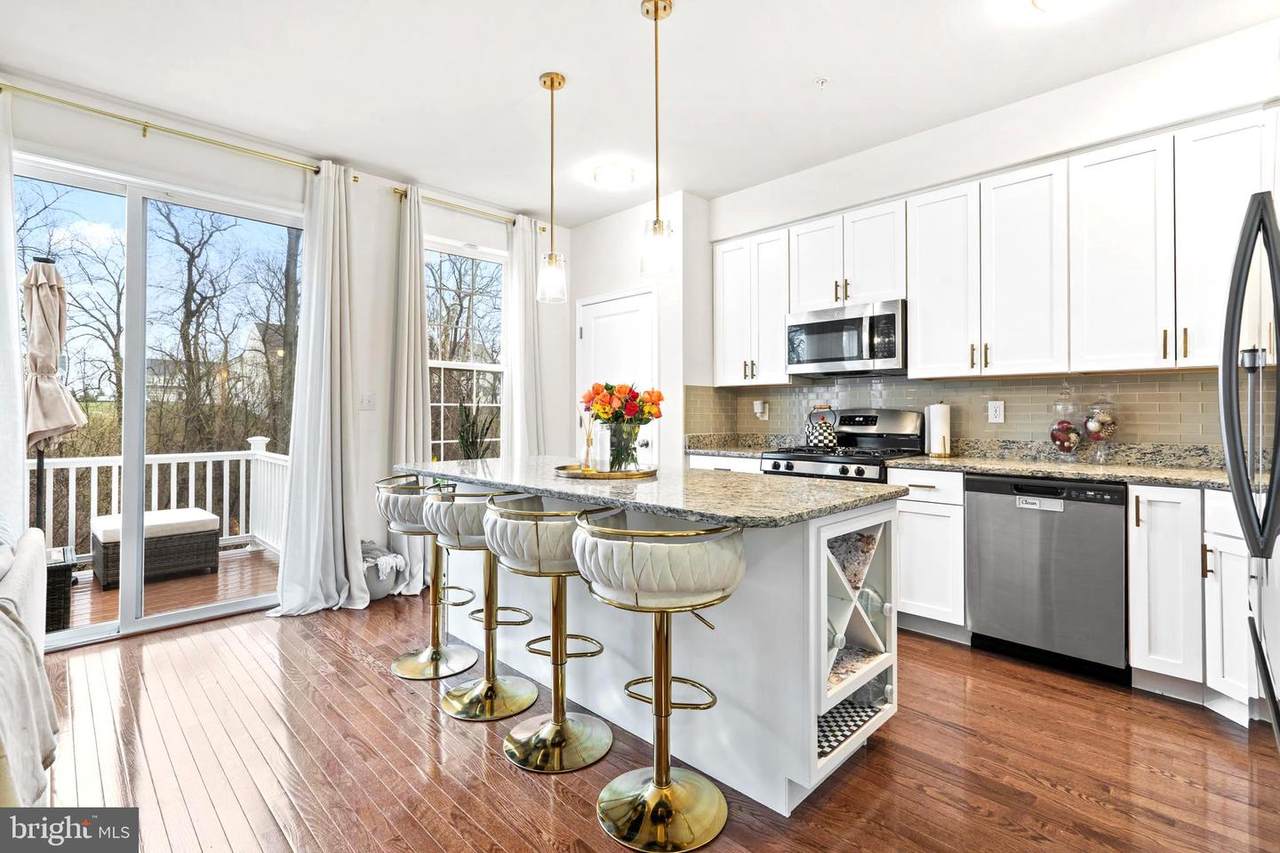 420 Sweet Bay Lane - Photo 1