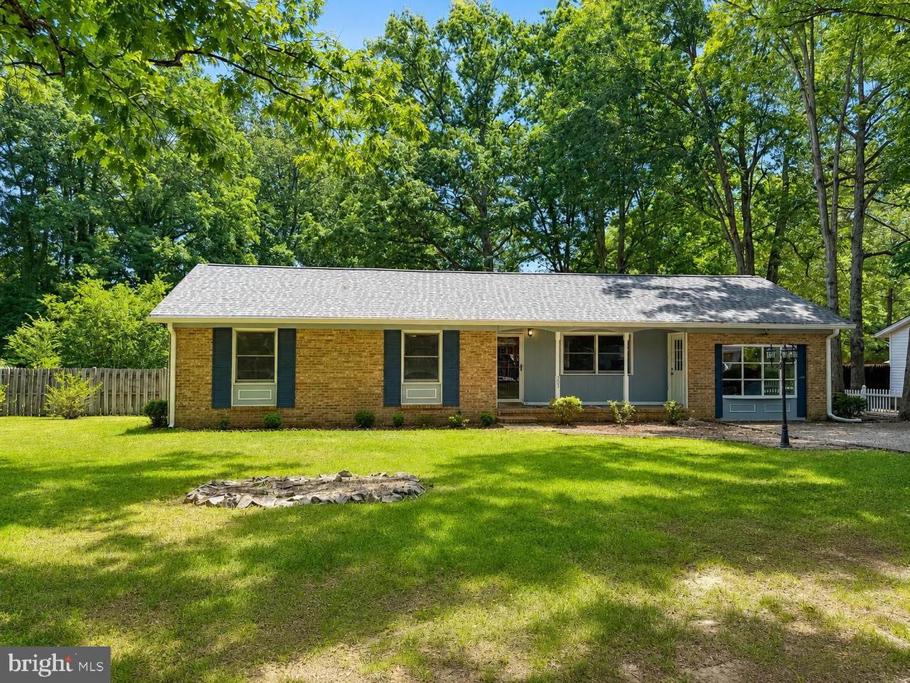305 Spotslee Drive - Photo 1