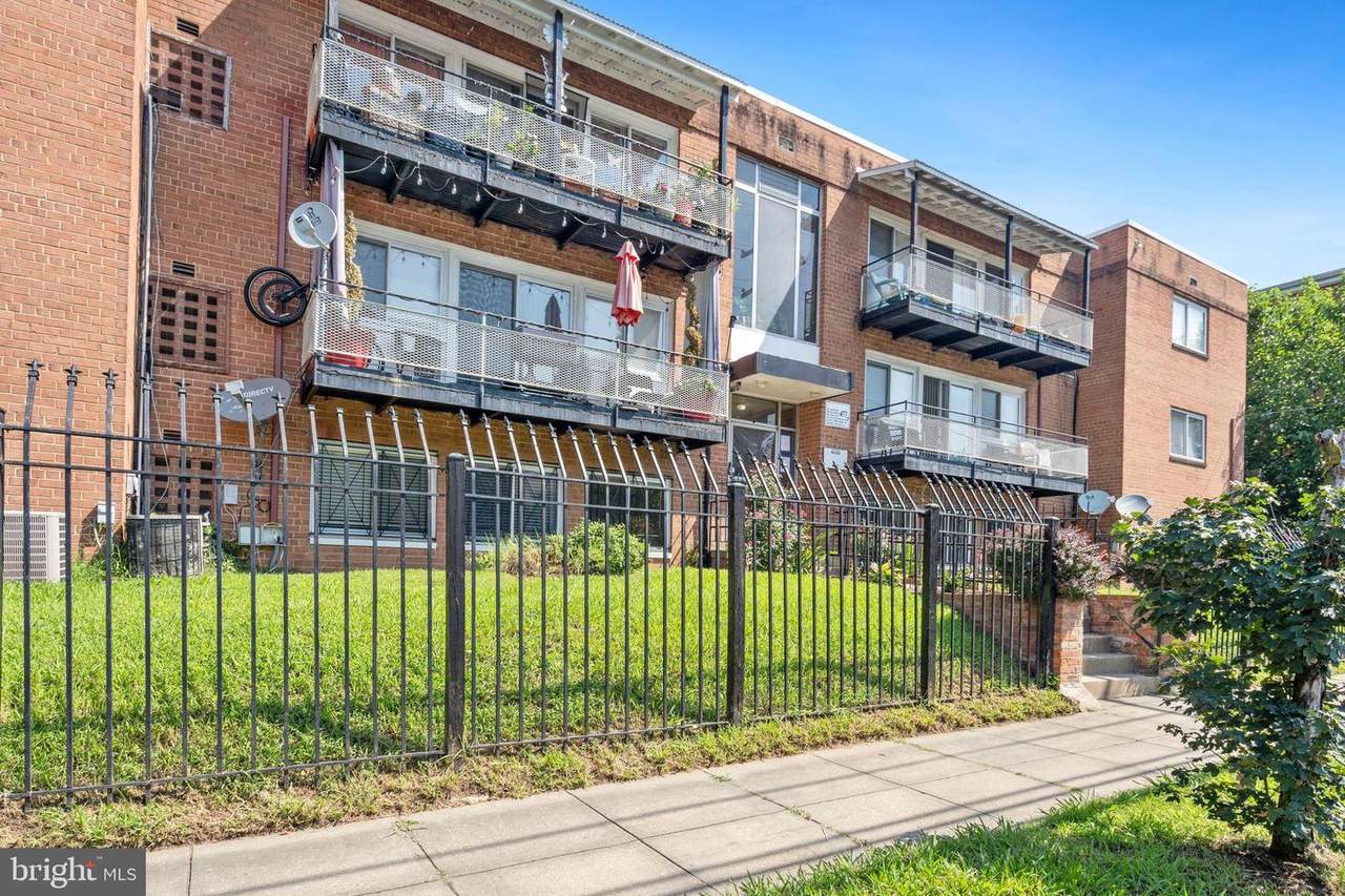 808 Chesapeake Street - Photo 1