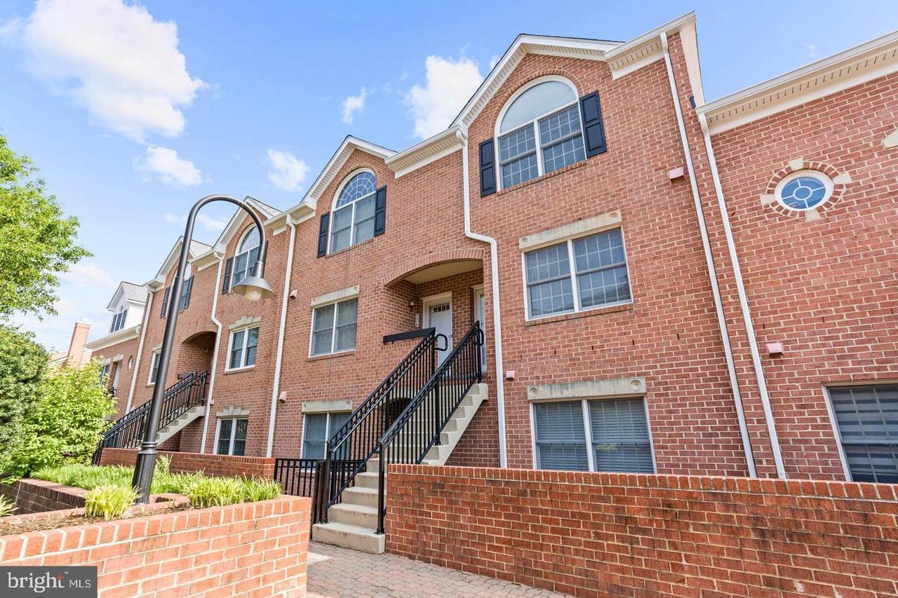 6908 Fairfax Drive - Photo 1
