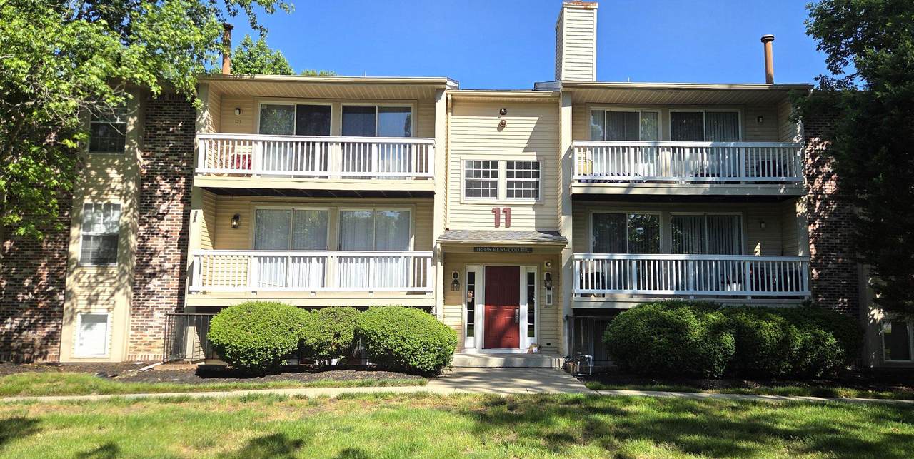 121 Kenwood Drive - Photo 1