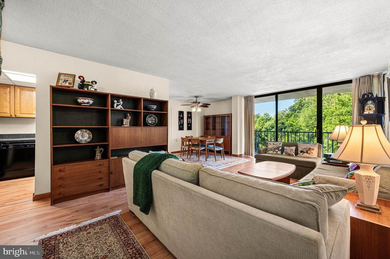 801 Yale Avenue - Photo 1