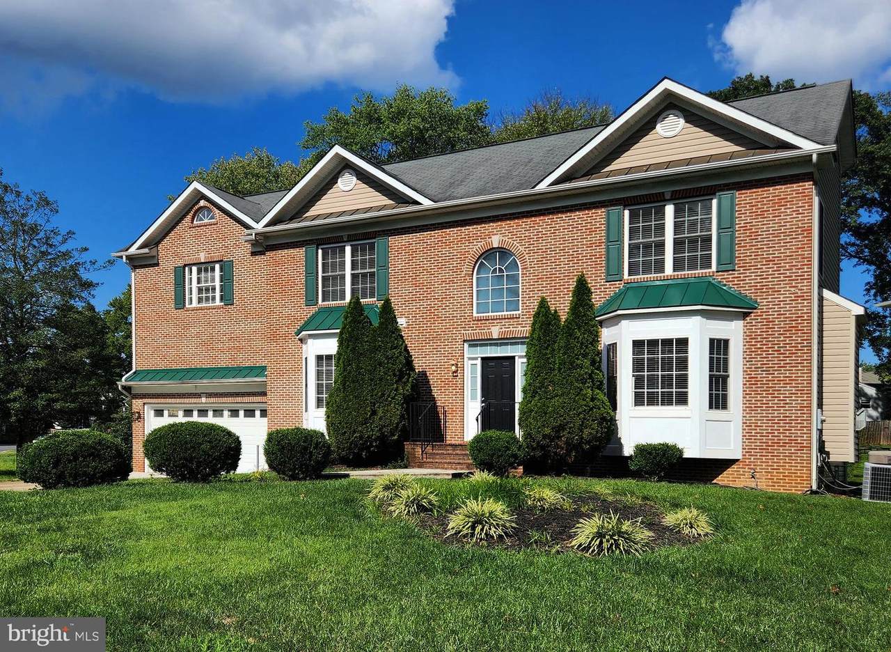 610 Meadow Lane - Photo 1