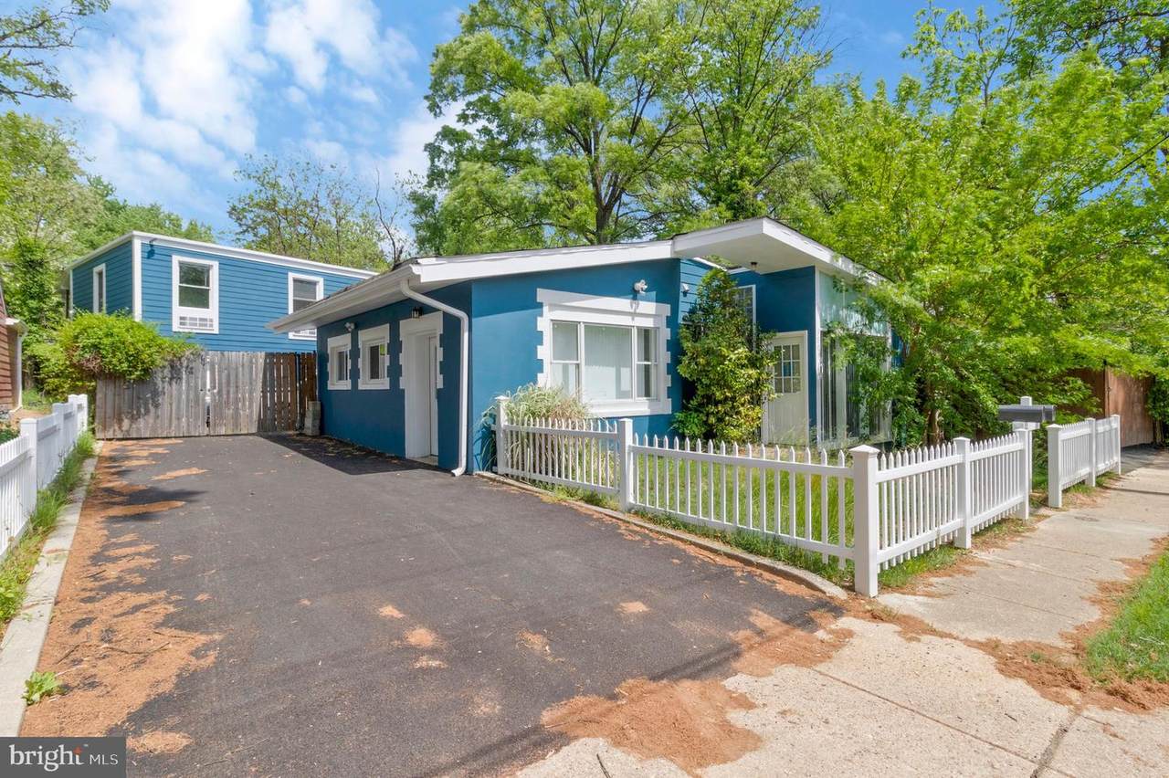 3801 Cedar Croft Place - Photo 1
