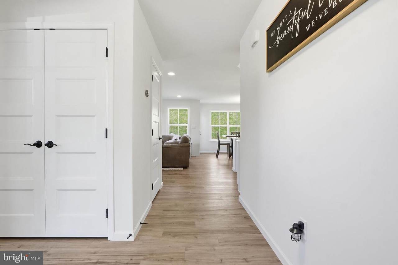 https://bt-photos.global.ssl.fastly.net/brightmls/1280_boomver_1_805019205790-2.jpg