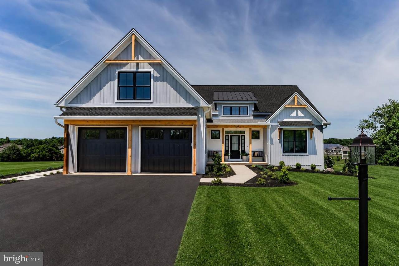 1006 Stonehill Ln - Photo 1
