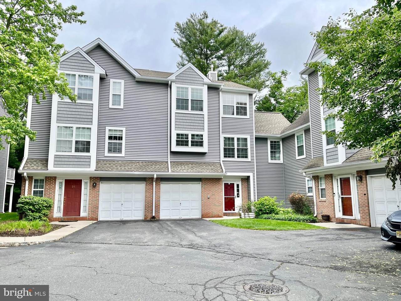 22 Halstead Place - Photo 1