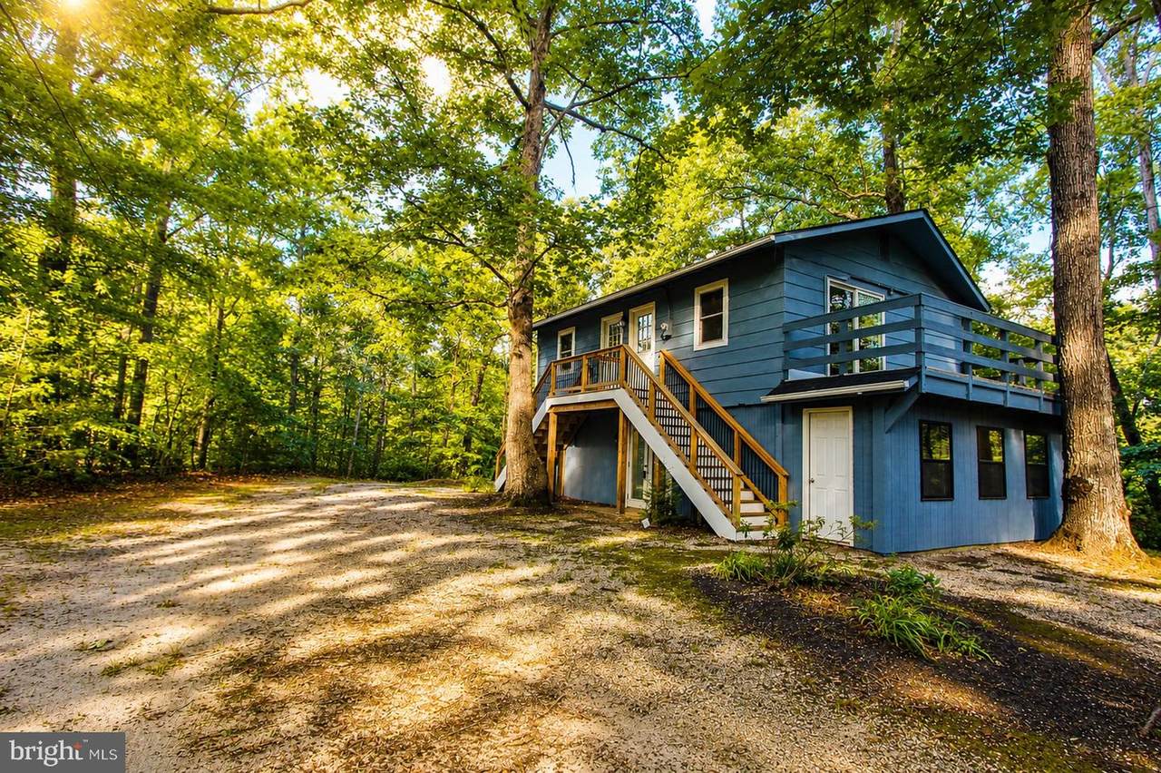 185 Pond Point Avenue - Photo 1