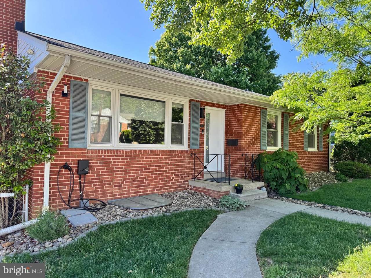 10710 Jamaica Drive - Photo 1