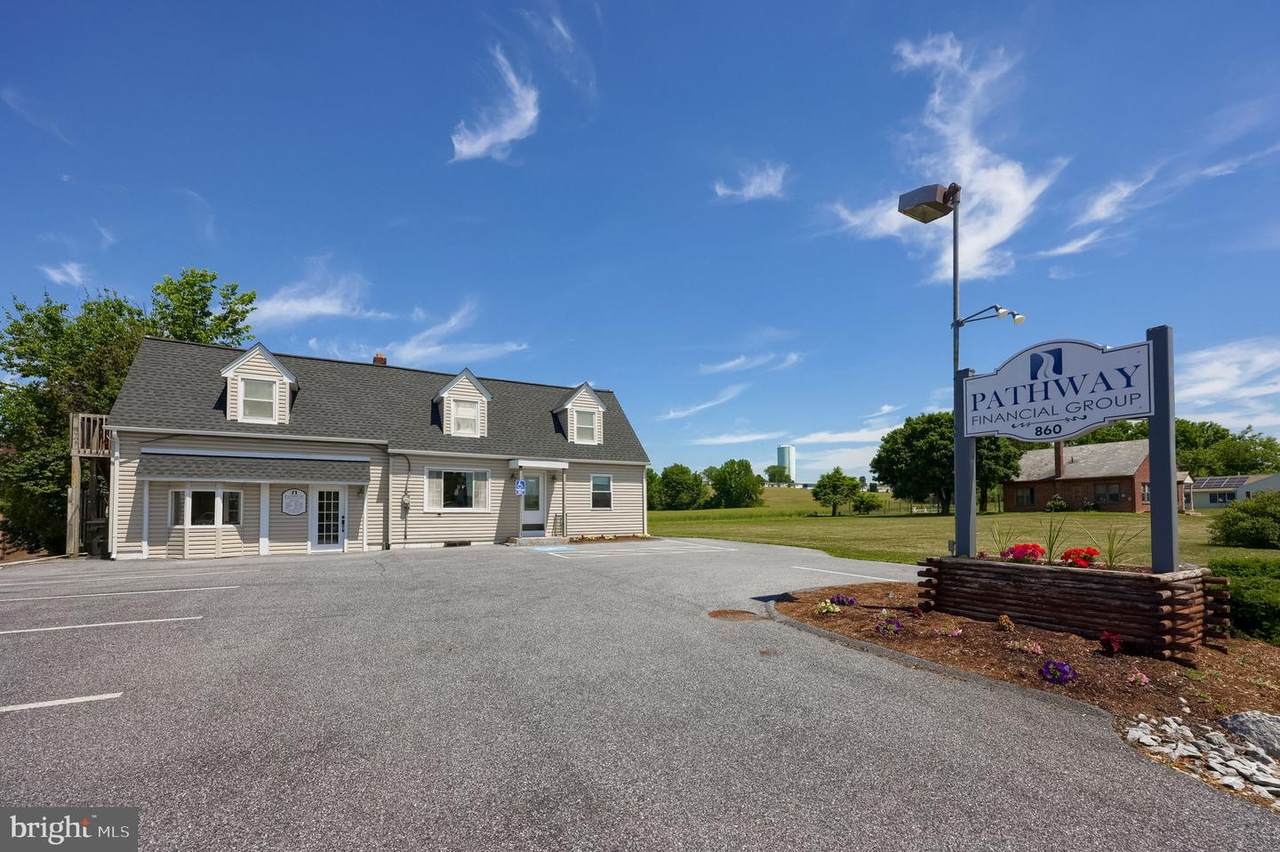 860 Reading Road - Photo 1