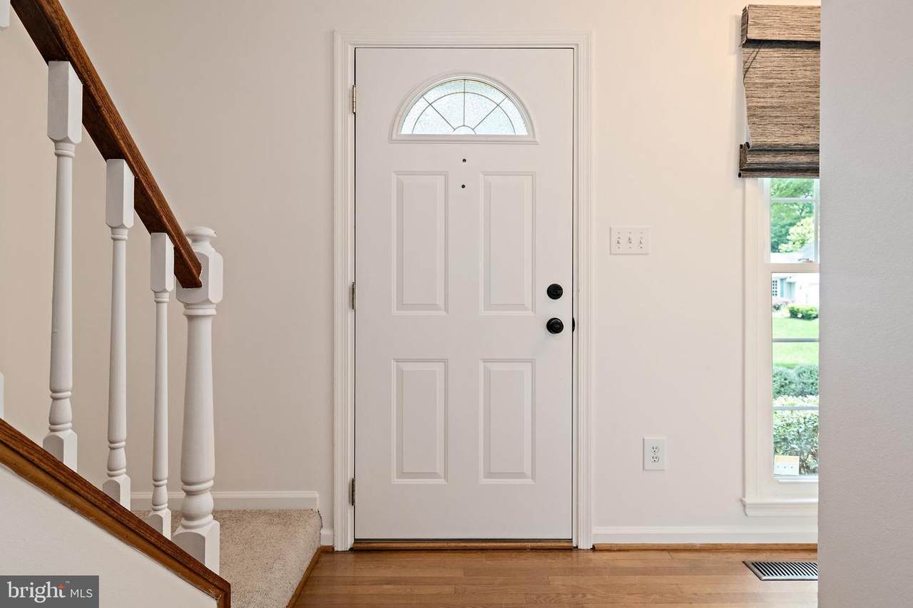 https://bt-photos.global.ssl.fastly.net/brightmls/1280_boomver_1_805022325756-2.jpg