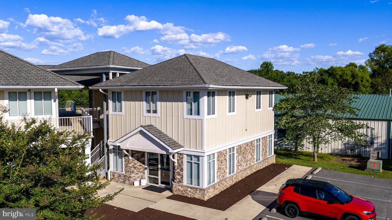8221 Teal Drive - Photo 1