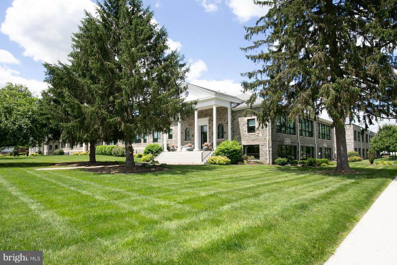 https://bt-photos.global.ssl.fastly.net/brightmls/1280_boomver_1_805022801530-2.jpg