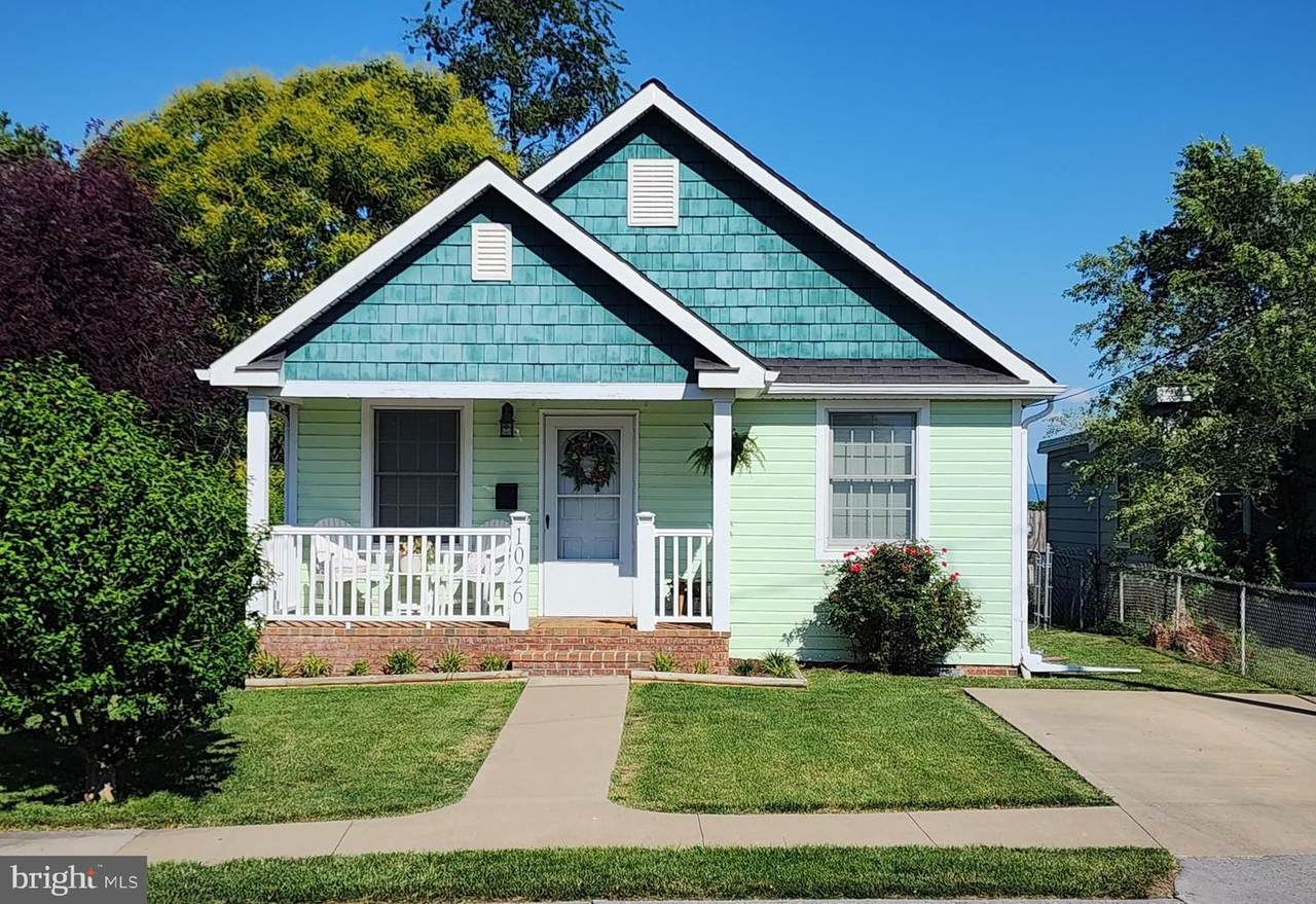 1026 Kent Street - Photo 1