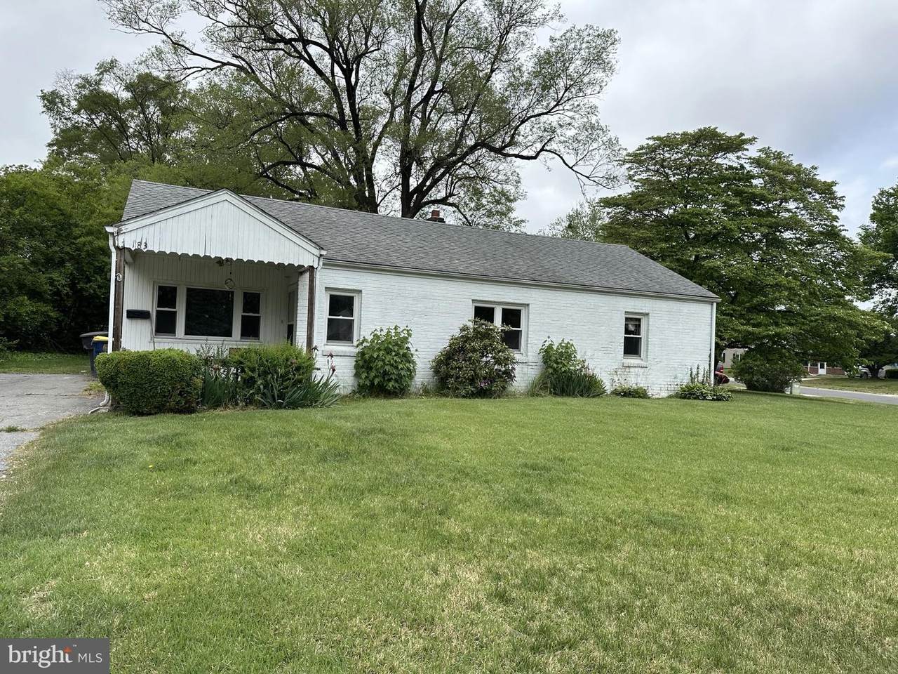 183 Orchard Avenue - Photo 1