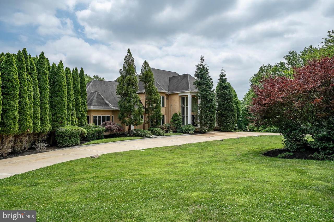 1041 Herkness Drive - Photo 1