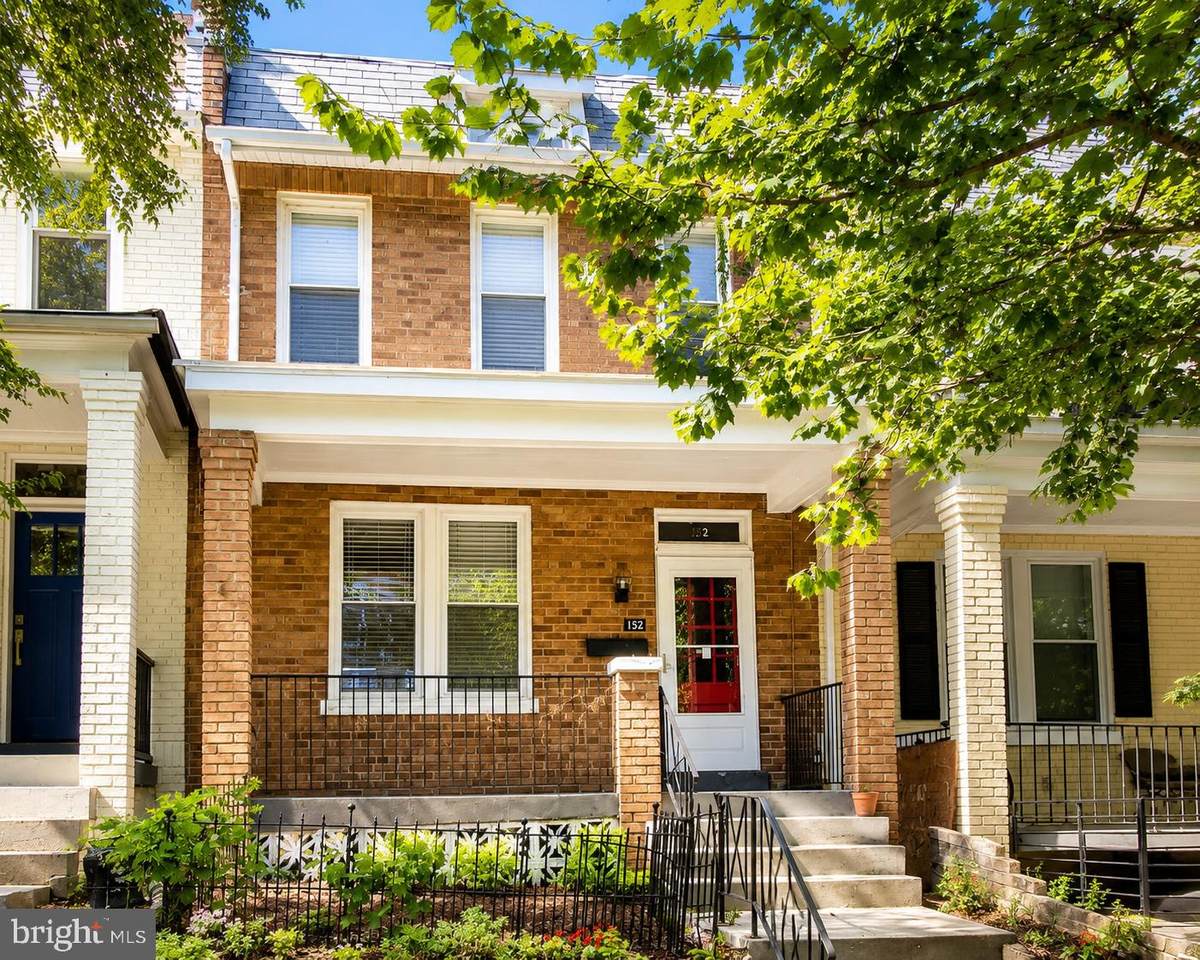 152 T Street - Photo 1