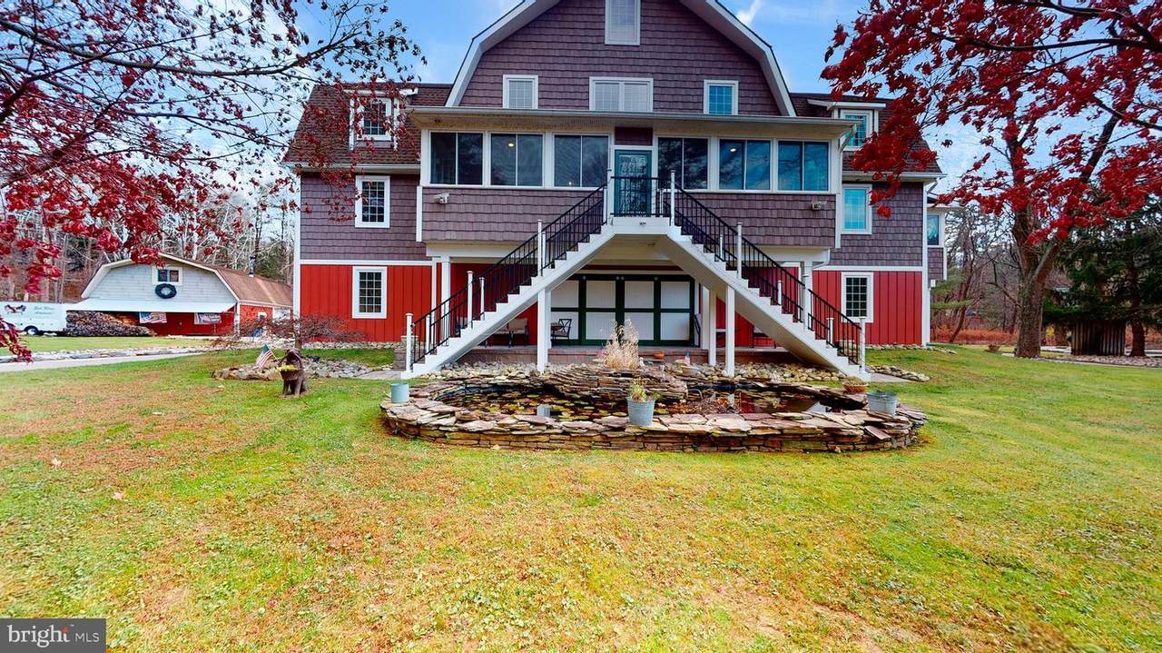 901 Crum Creek Rd - Photo 1