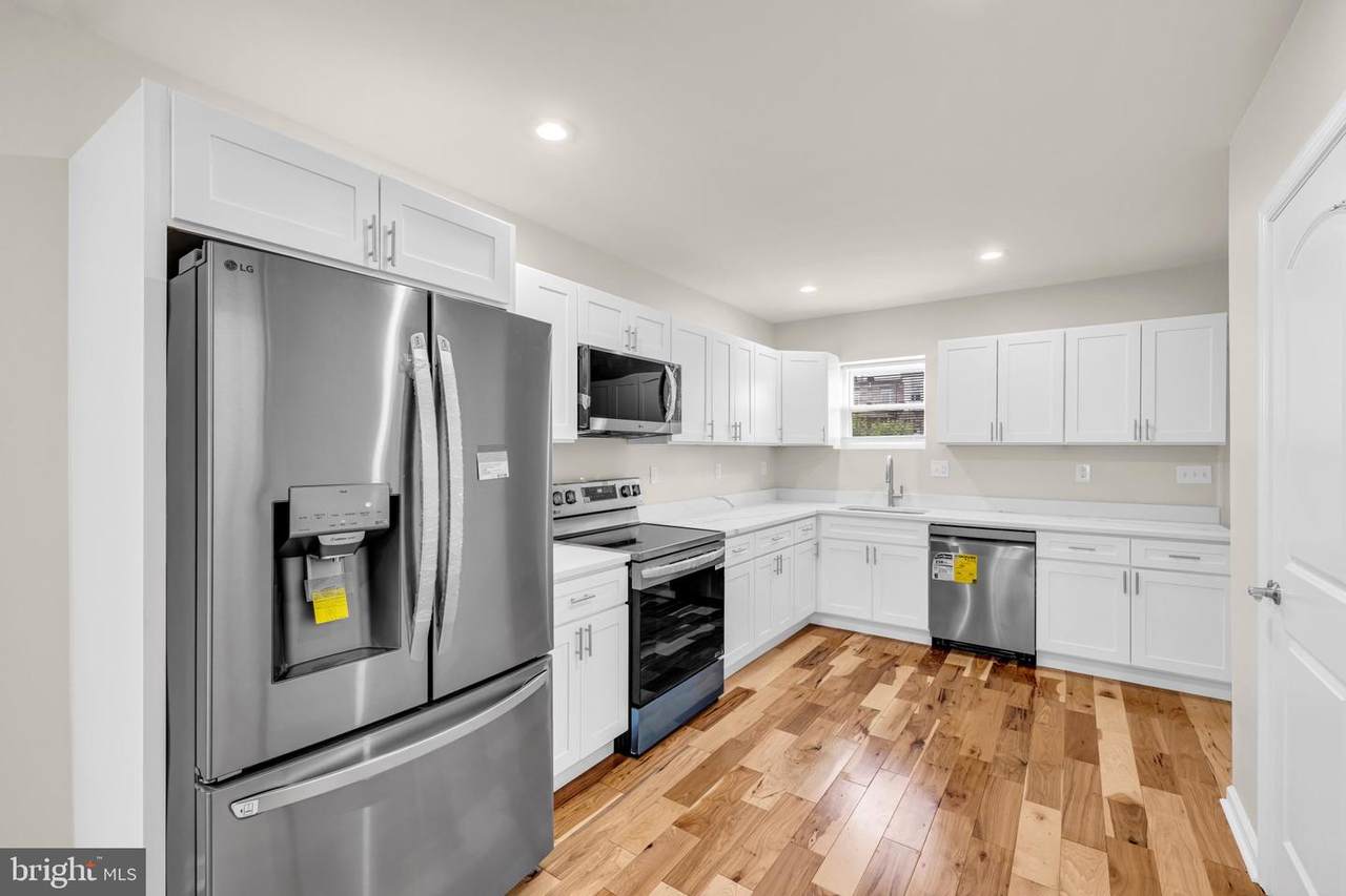 1622 Hazel Street - Photo 1