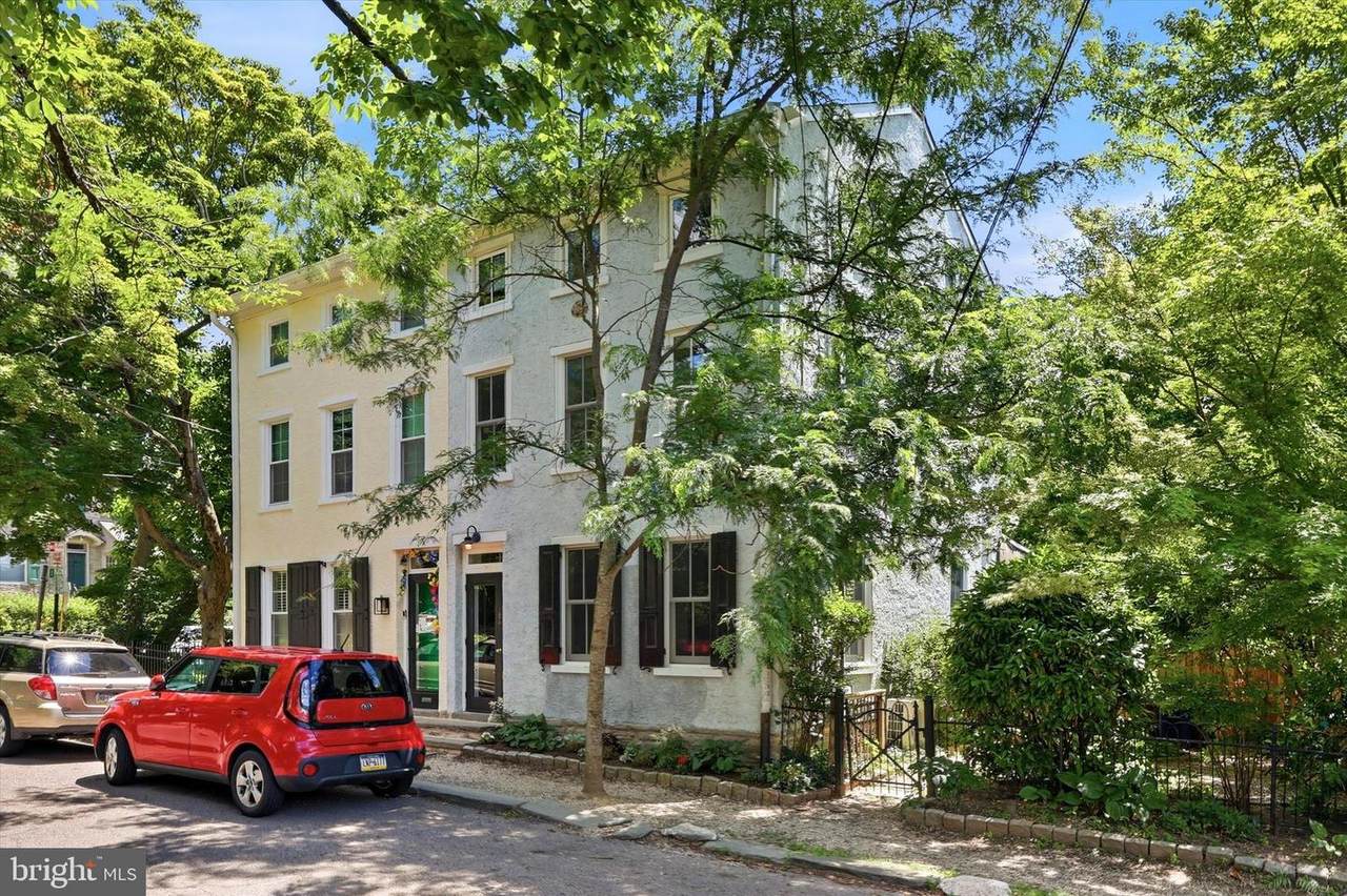 104 Gravers Lane - Photo 1