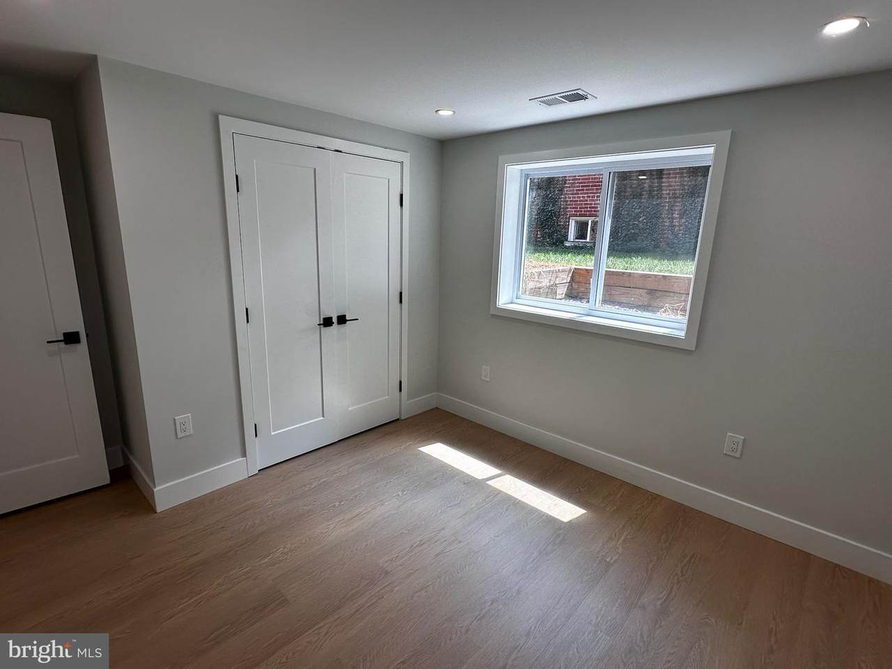 https://bt-photos.global.ssl.fastly.net/brightmls/1280_boomver_1_805024759864-2.jpg