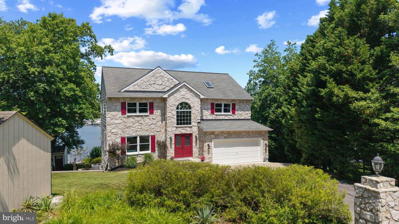 8044 Forest Glen Drive - Photo 1
