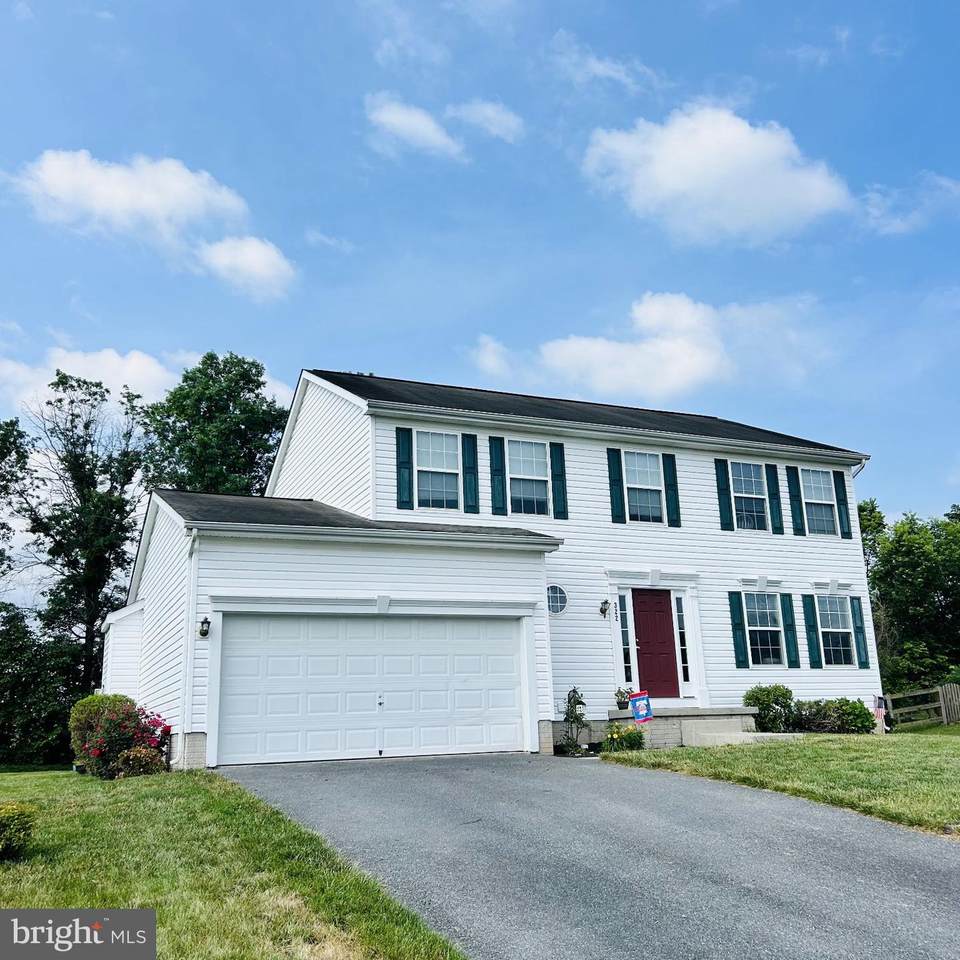 322 Mountaineers Way - Photo 1