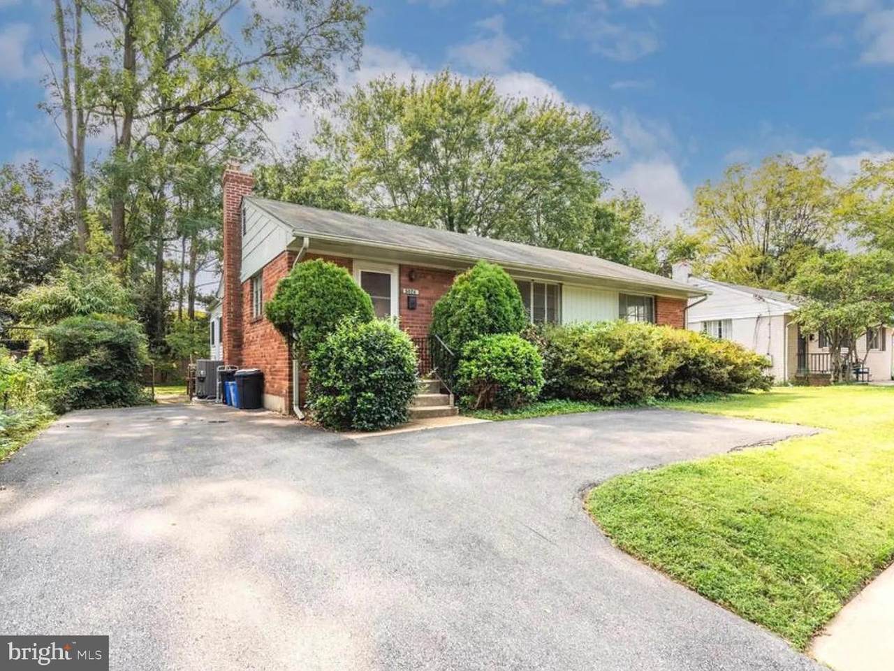5024 River Road - Photo 1