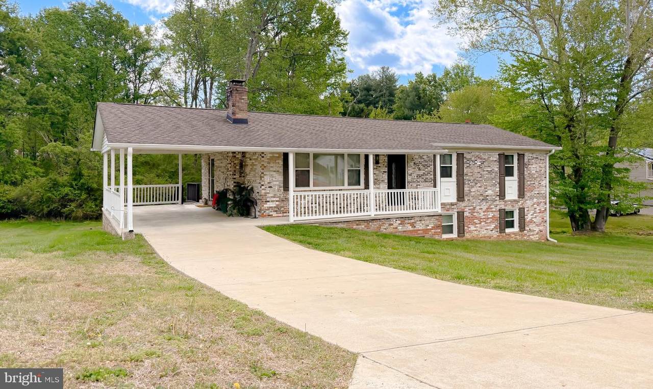 8525 Cardinal Ln - Photo 1