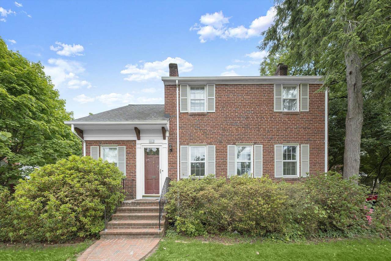 4812 7TH Street - Photo 1