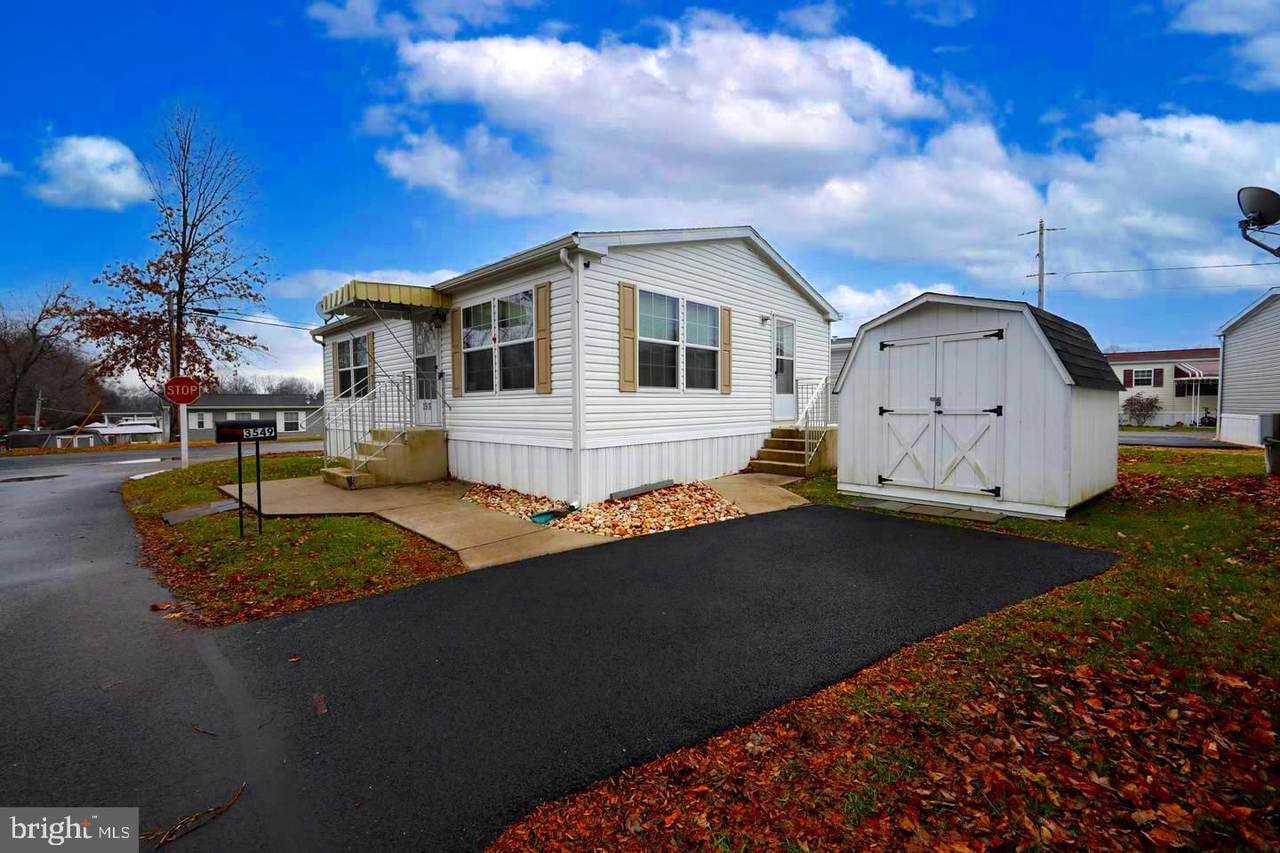 3549 Lilac Avenue - Photo 1