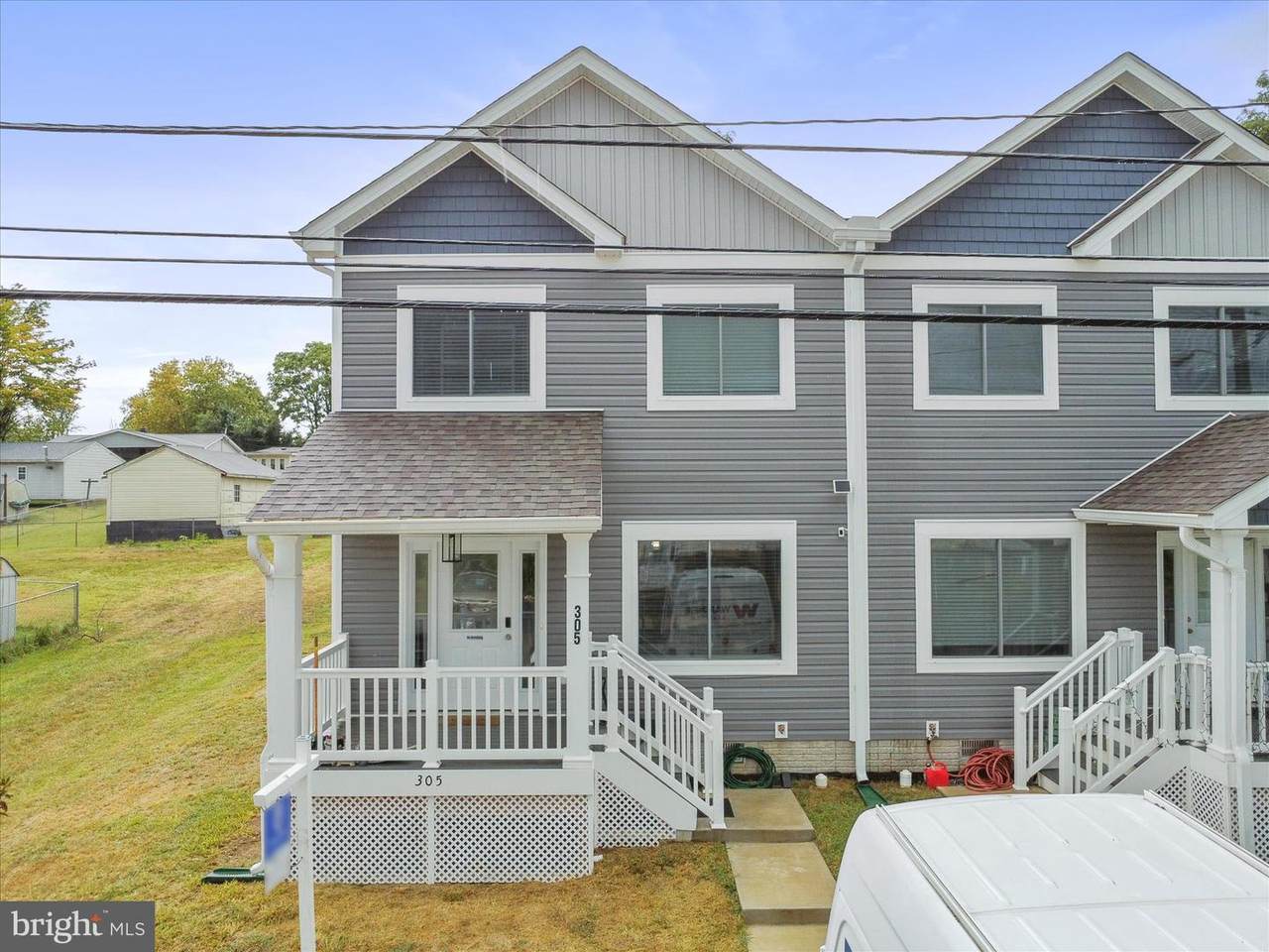 305 E. 11Th Ave - Photo 1