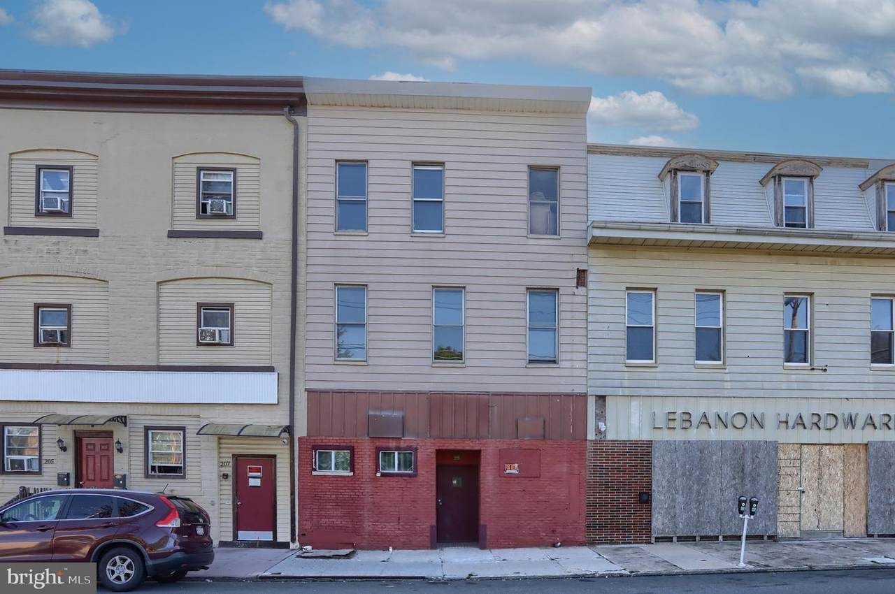 211 8TH Street - Photo 1