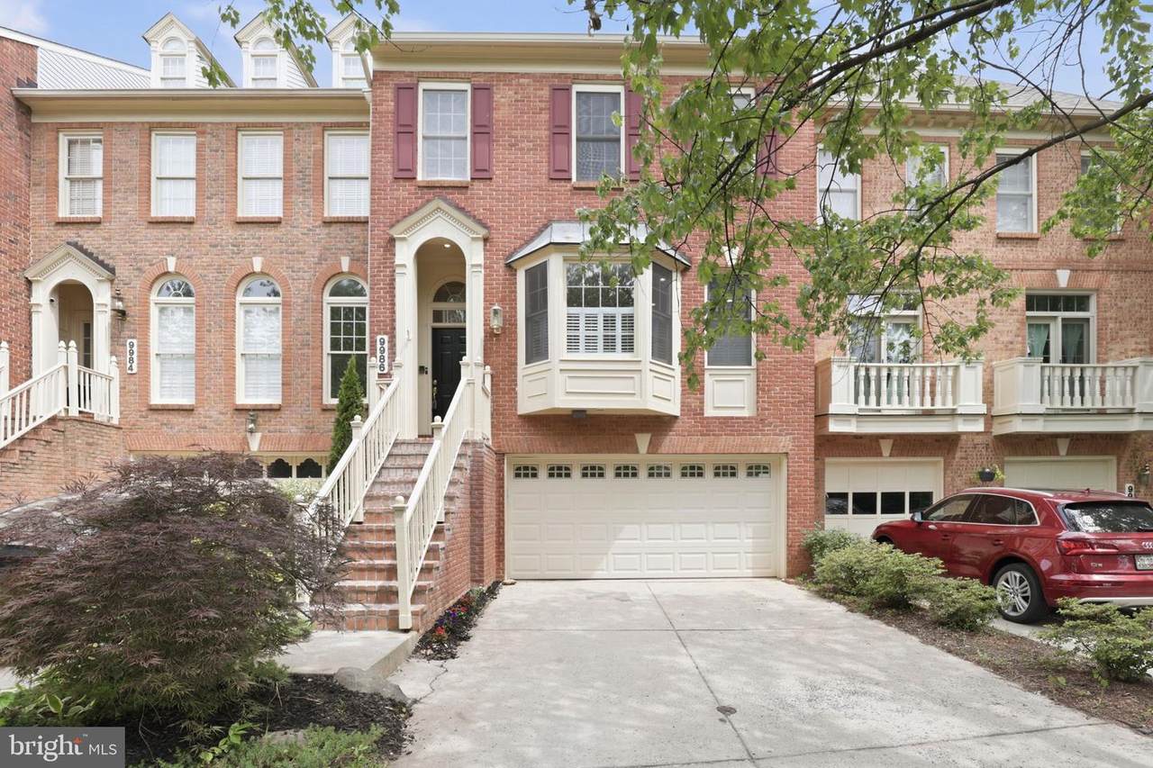 9986 Foxborough Circle - Photo 1