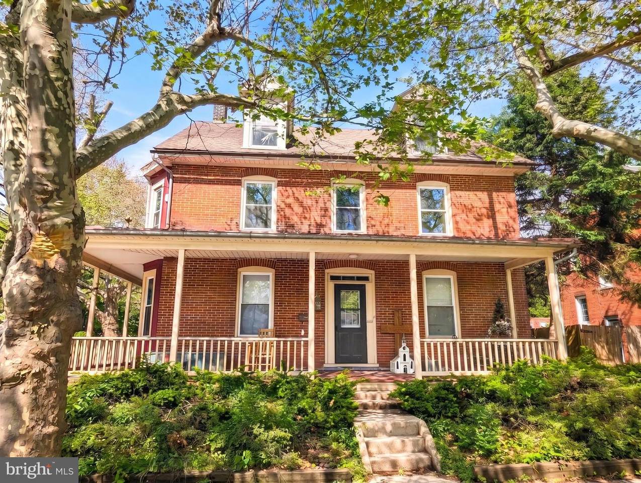 228 West Street - Photo 1