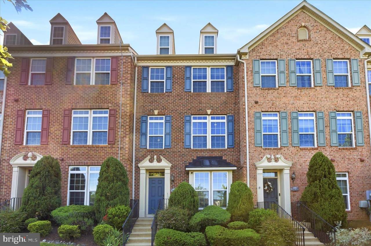 3608 Wright Terrace - Photo 1