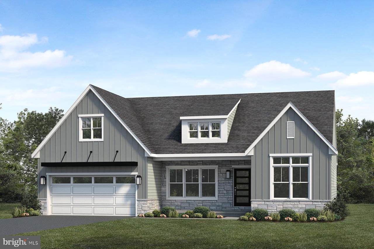 720 Longwood Manor - Photo 1